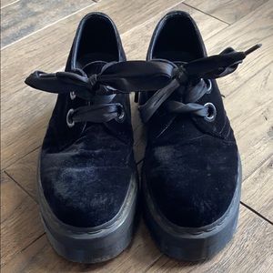 Dr Marten’s Holly Velvet w Satin Laces